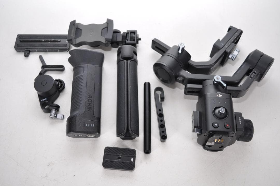 DJI Ronin-SC Proコンボ 一眼　ミラーレス用ジンバルスタビライザー