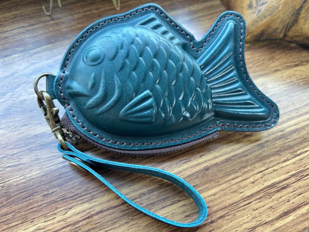 【組合せ自由３個セット】本革たい焼き型ミニポーチ｜遊び心ある小物・小銭入れ