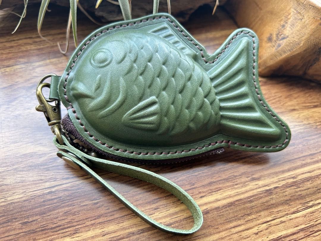 【組合せ自由３個セット】本革たい焼き型ミニポーチ｜遊び心ある小物・小銭入れ