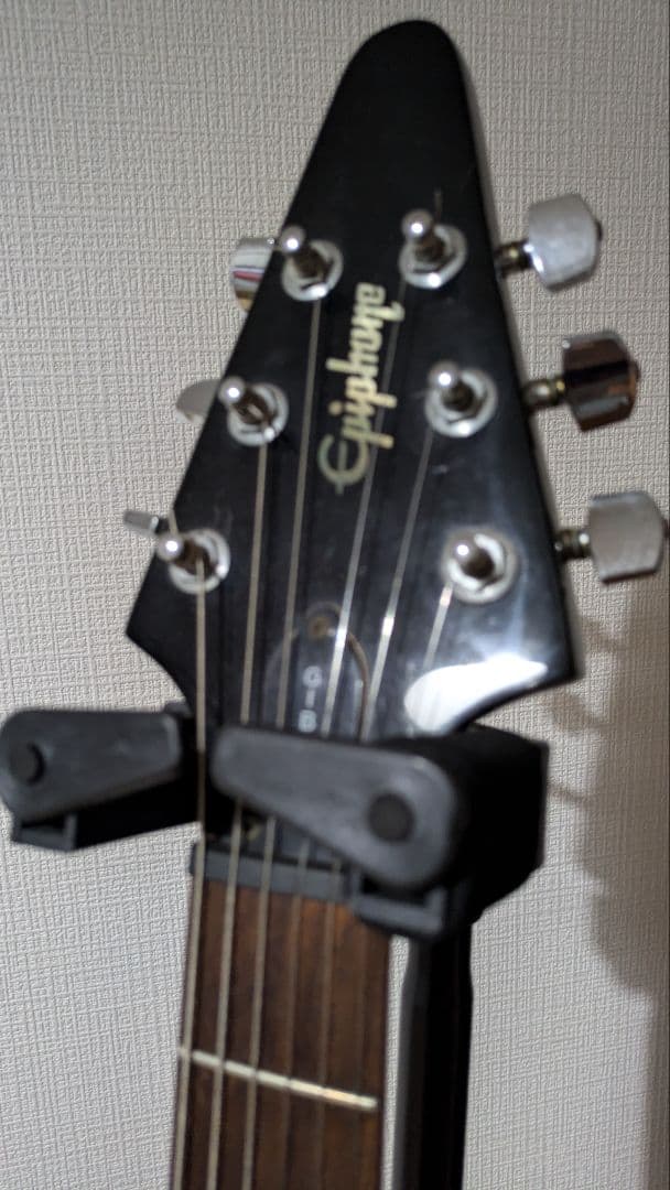 【今週末で終了予定】EMG搭載 Epiphone Flying V