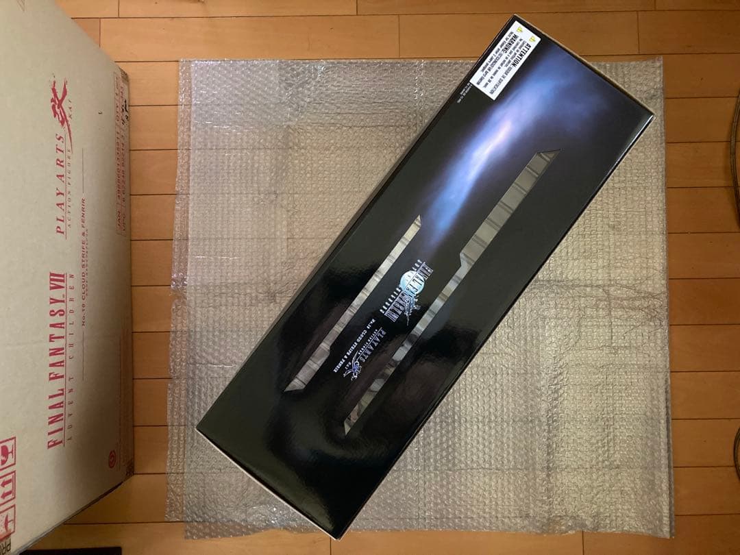 【値下】PLAY ARTS改 クラウド・ストライフ＆フェンリル