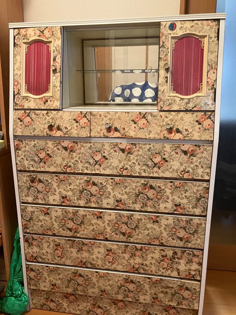 昭和　レトロ　花柄タンス ガラス棚付き