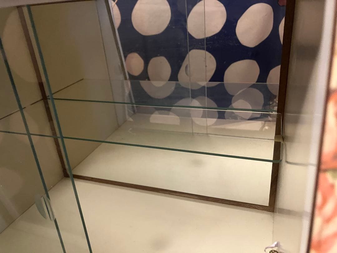 昭和　レトロ　花柄タンス ガラス棚付き