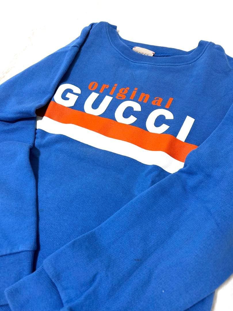 極美品 GUCCI トレーナー GUCCIロゴ入り サイズ140