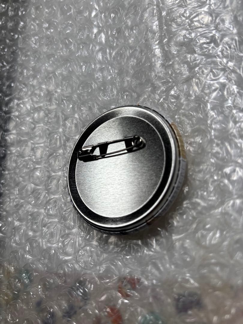 ラウンドワン　エヴァ　マリ　缶バッジ