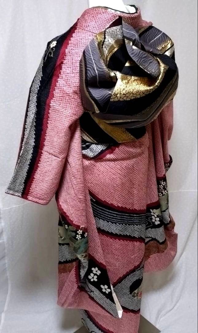 豪華　絞り振袖、長襦袢、半襟、重ね衿　18ー12