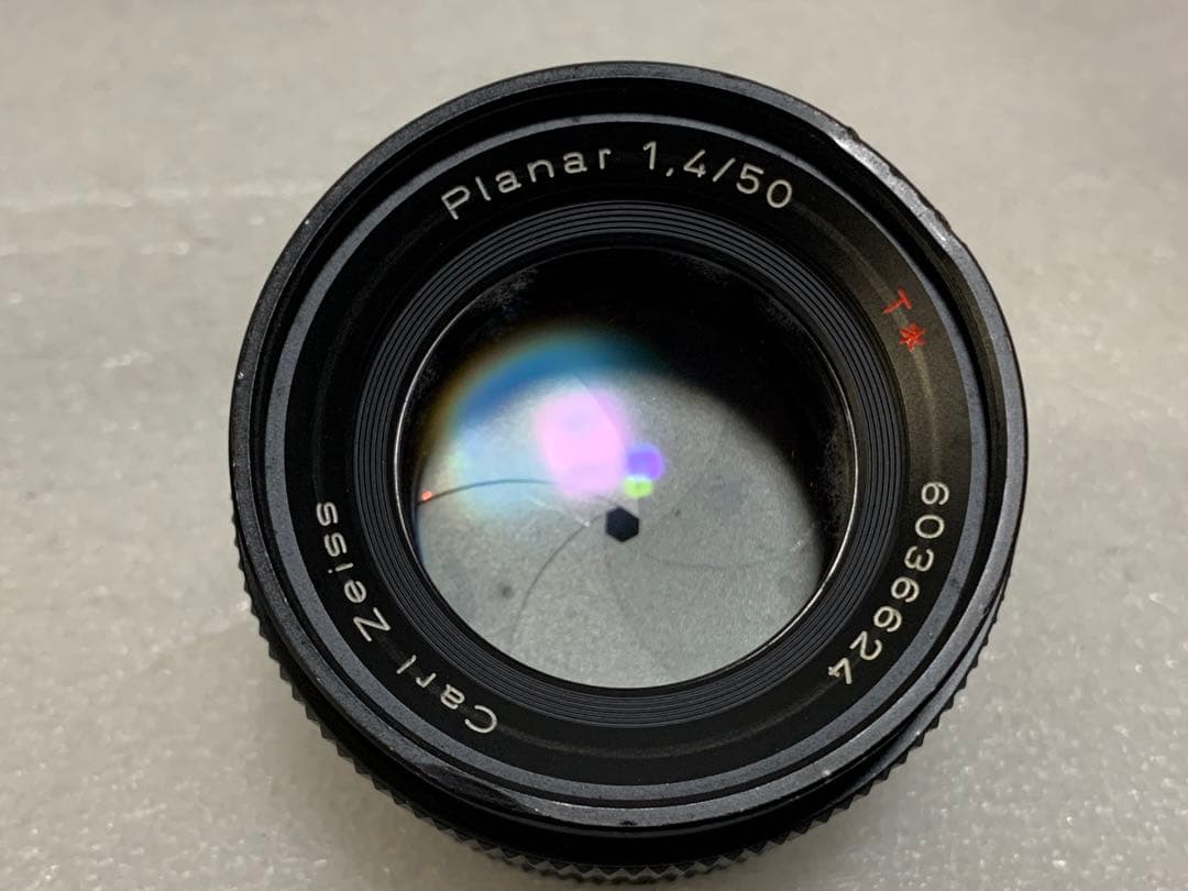 フィルムカメラ Carl Zeiss Planar 1.4/50