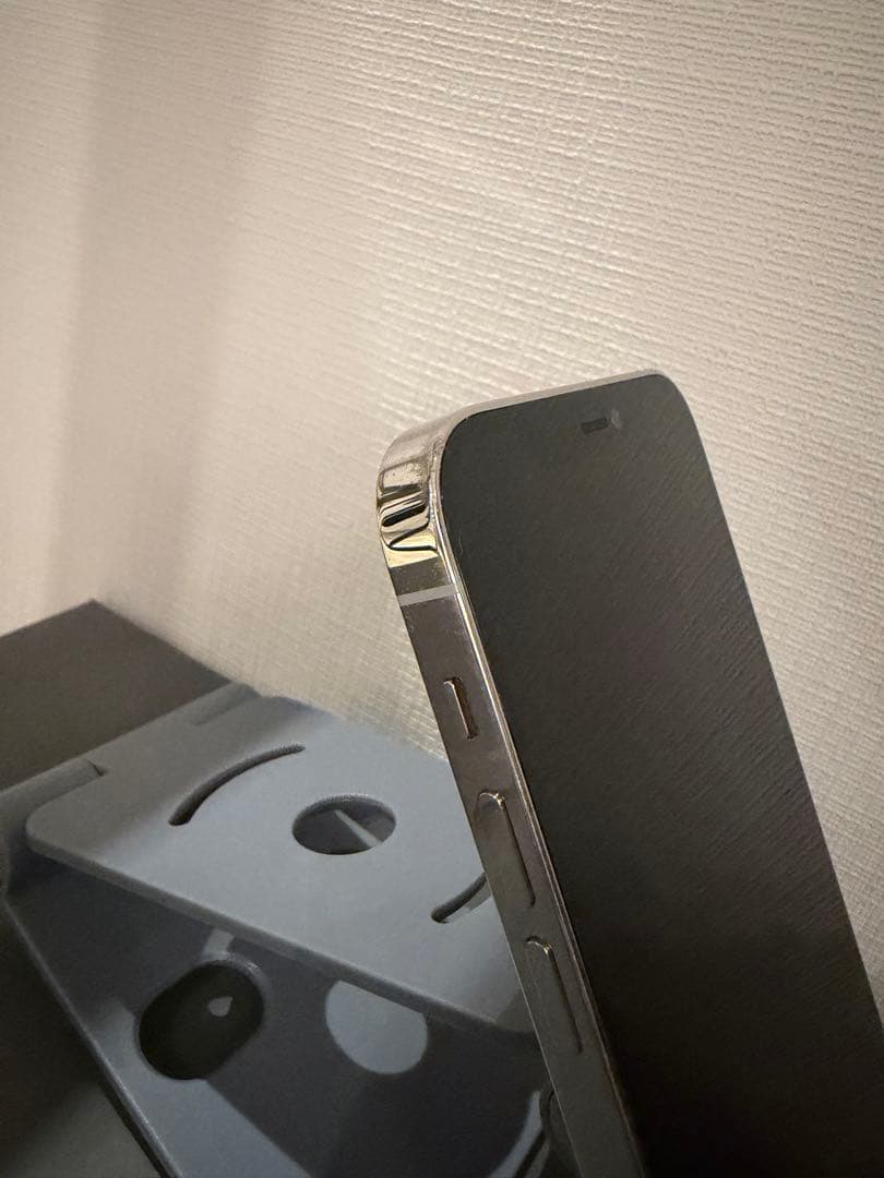 【美品】iPhone12Pro 256GB シルバー　simフリー