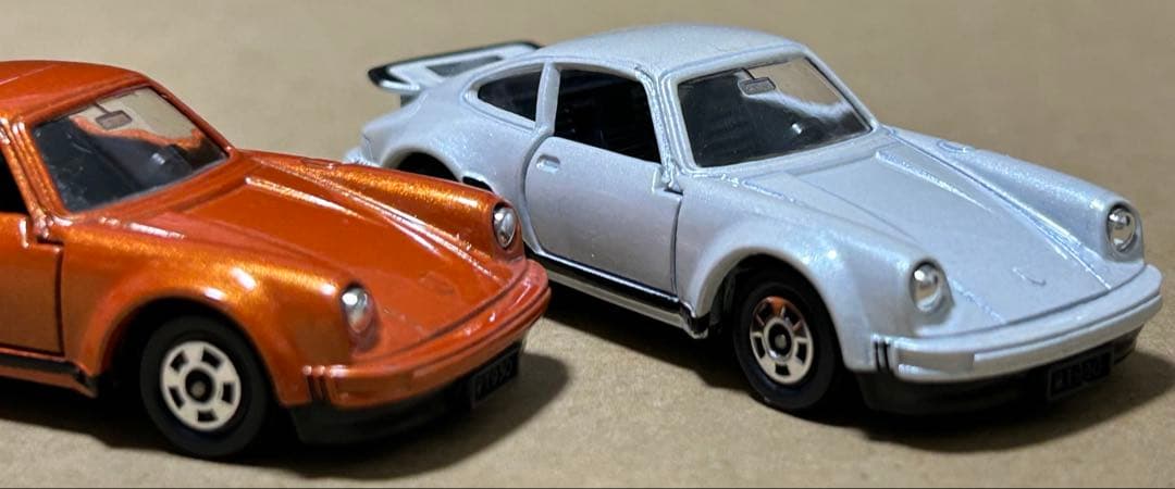 日本製 トミカ ポルシェ930ターボ 2台セット