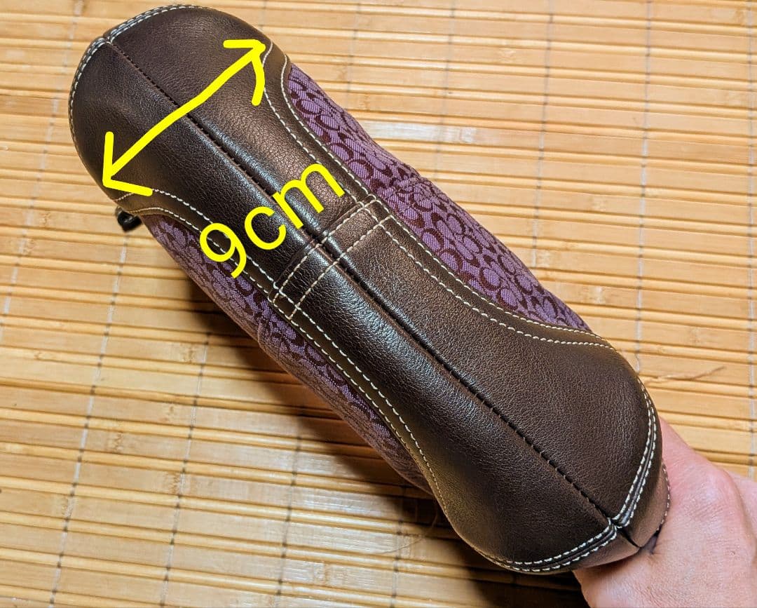 極美品！COACH ミニシグネチャーホーボーワンショルダーバッグ6351ボルドー