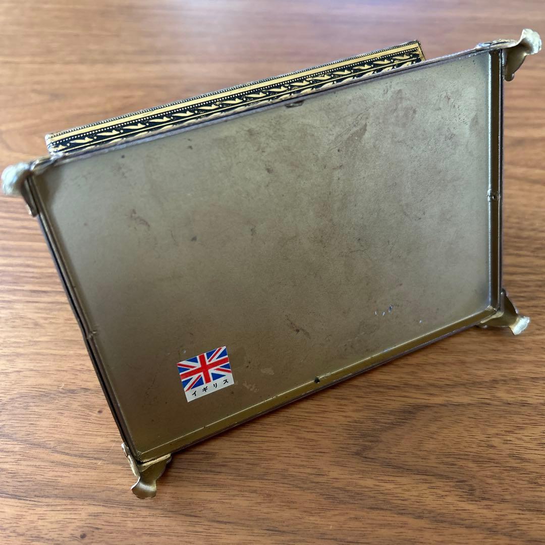 アンティーク 花柄刺繍 ボックス　プチポワン