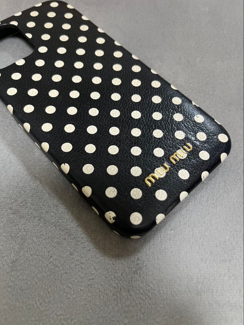 miumiu ドット柄レザースマホケース　iPhone12Pro Max