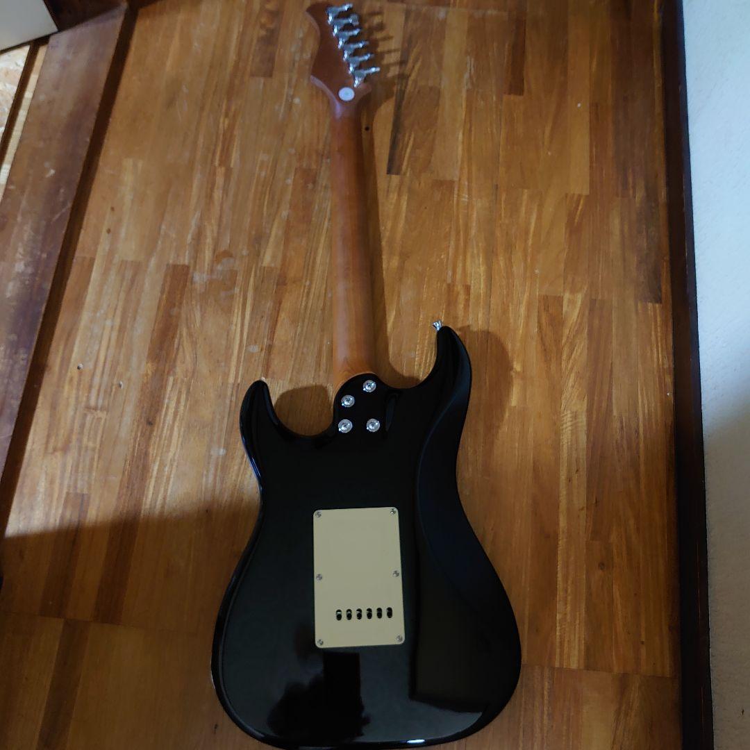 送料込みバッカスストラトコイルタップ搭載ギター