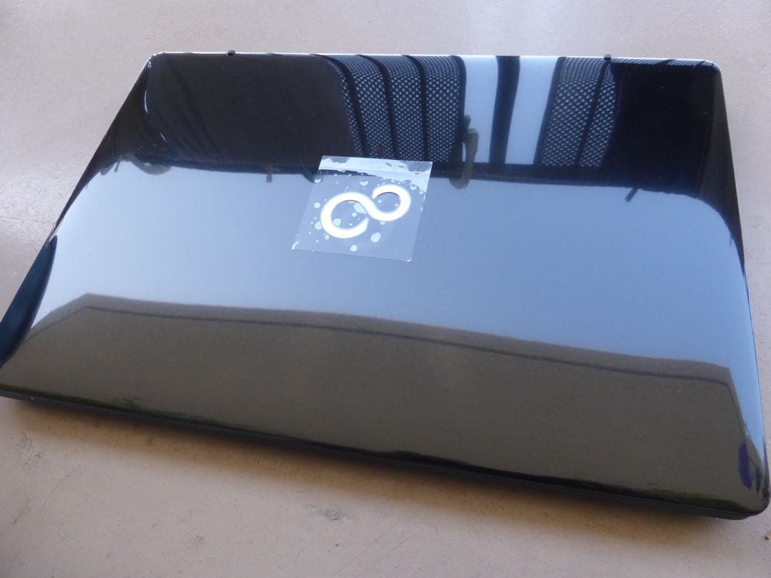 【美品】富士通　LIFEBOOK AH42/C2 シャイニーブラック