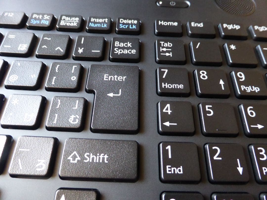 【美品】富士通　LIFEBOOK AH42/C2 シャイニーブラック