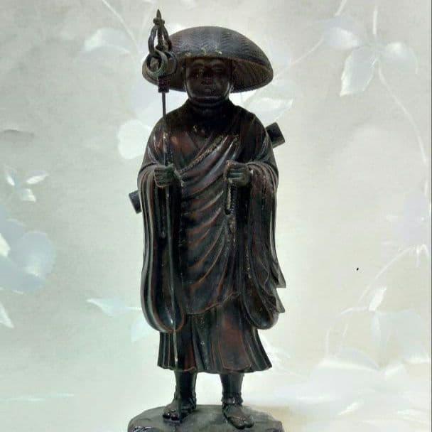 仏像　弘法大師　牧田秀雲　置物　金属工芸　ア31