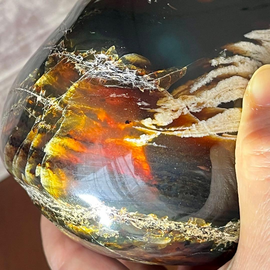 巨大 琥珀 原石 標本 688g アンバー チェリー ブルー タイガー 鑑賞石