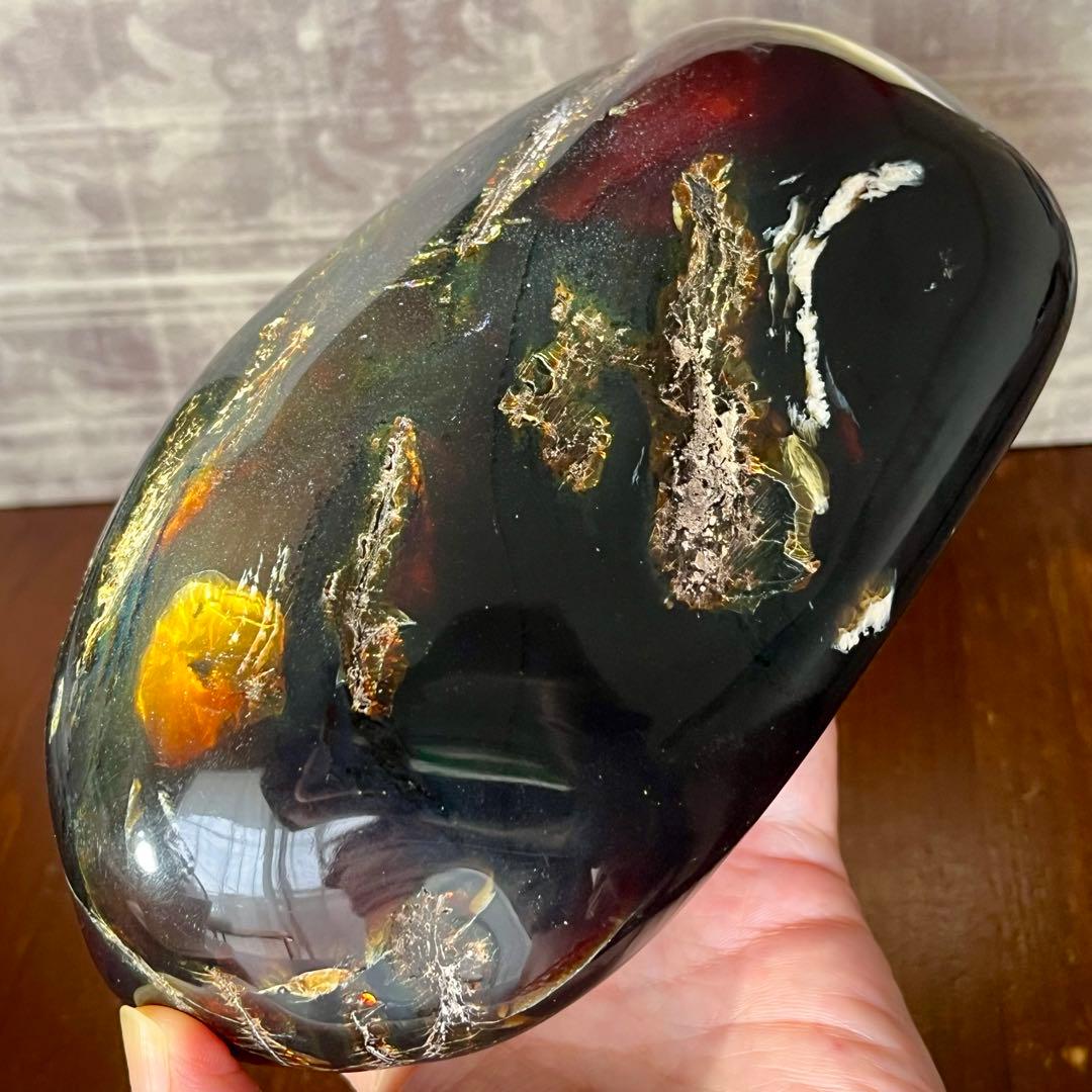 巨大 琥珀 原石 標本 688g アンバー チェリー ブルー タイガー 鑑賞石