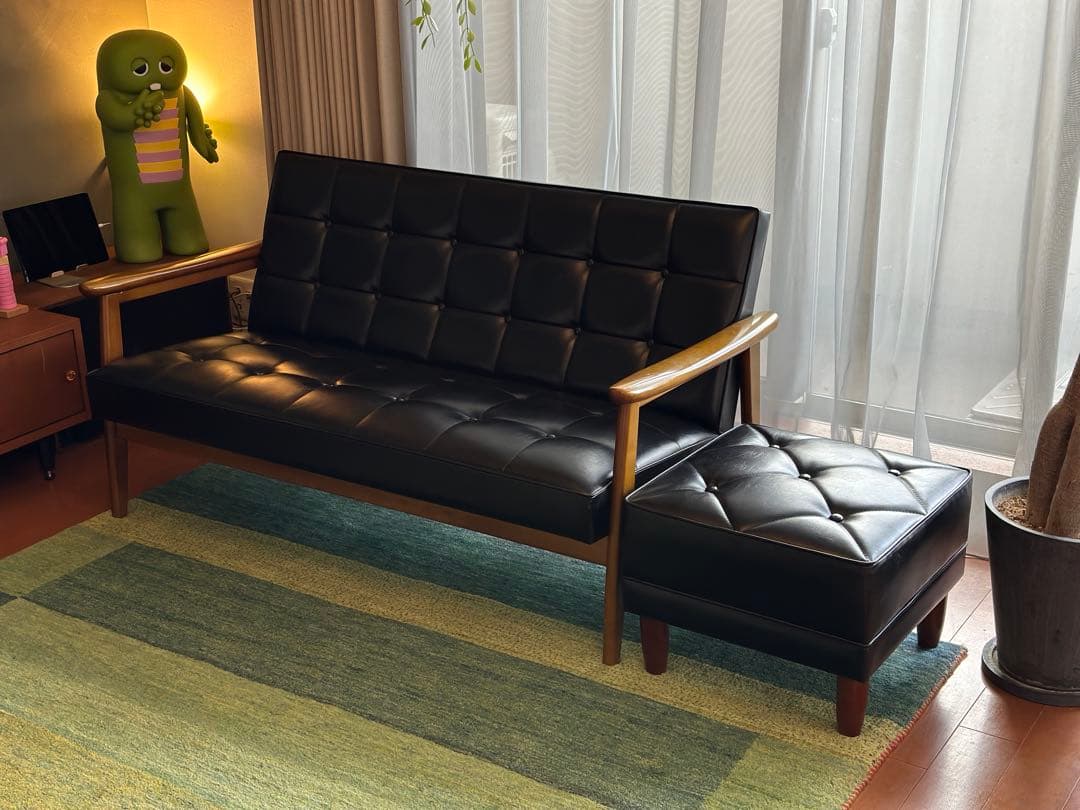 【がわしん】カリモク60 Kチェア2シーター/スタンダードブラック