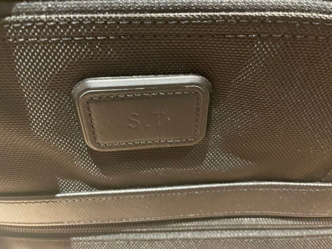 TUMI ブラック キャリーケース 4輪