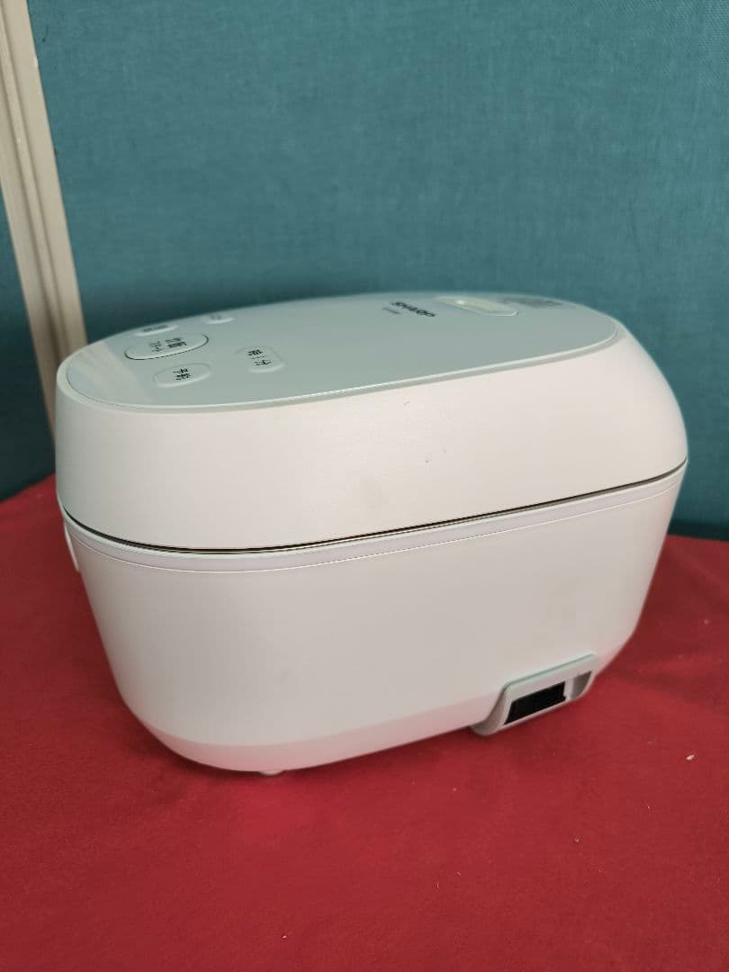 2023年製美品　シャープ IH炊飯器 3合 一人暮らし　KS-HF05B-W