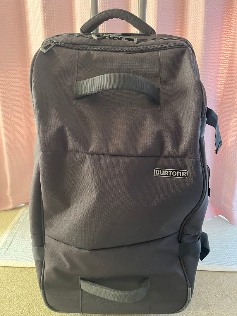 BURTON ブラック キャリーケース 大容量　2輪