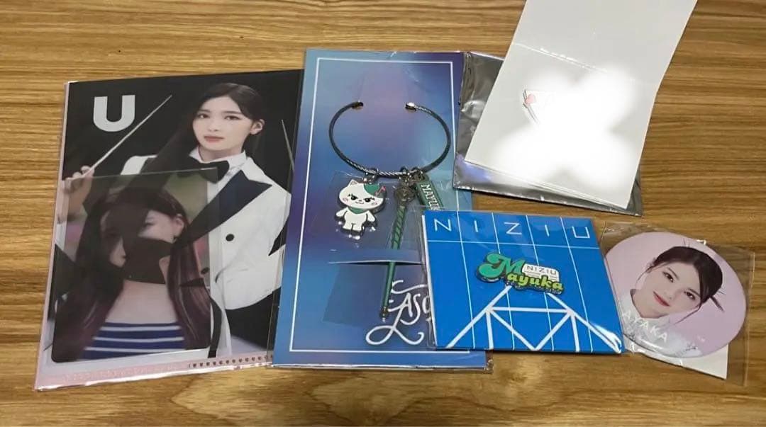 NiziU グッズ