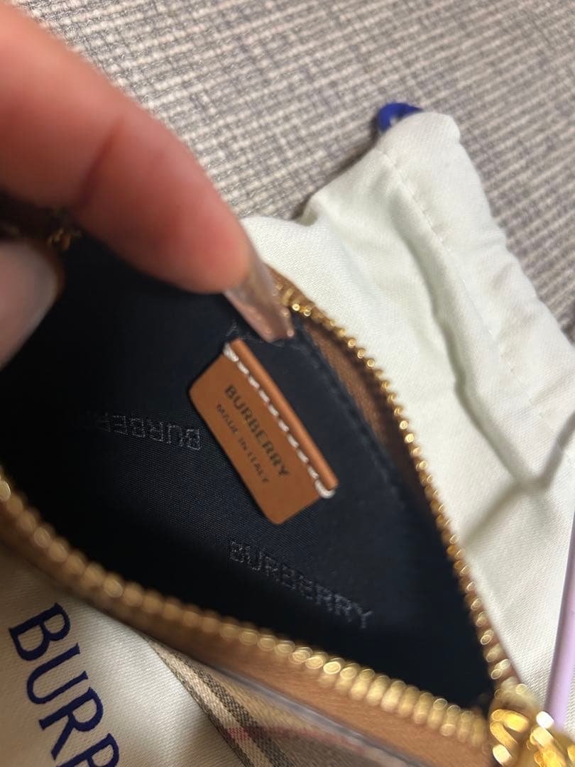 Burberry ケース