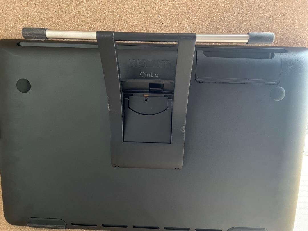 wacom cintiq22(DTK-2260)ProPen 3D（KP505）