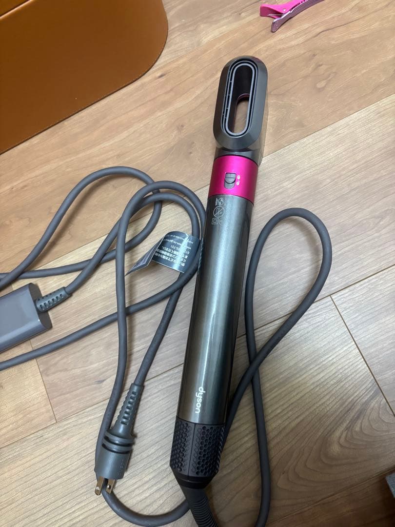 ヘアドライヤー Dyson Airwrap Volume + Shape HS01