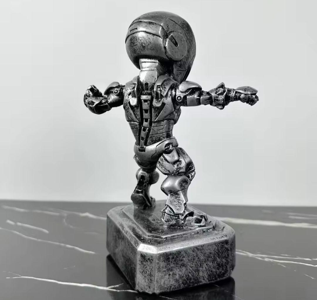 MARVEL　アイアンマン　金　銀　フィギュア