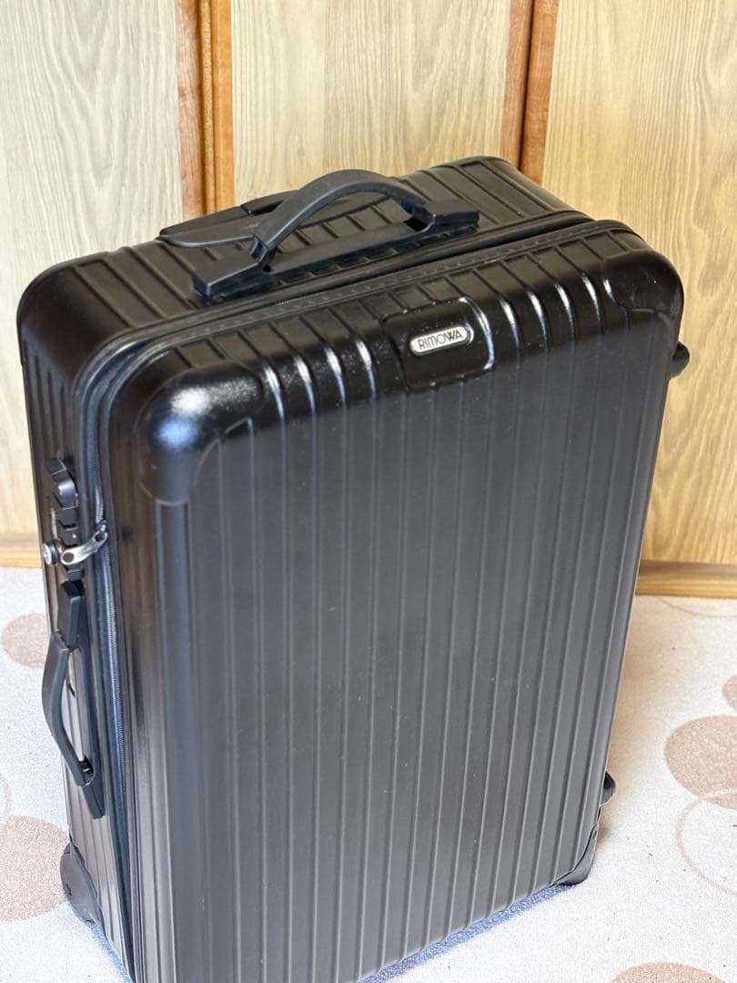 りょうページ　RIMOWA 大型ブラックキャリーケース TSAロック付き