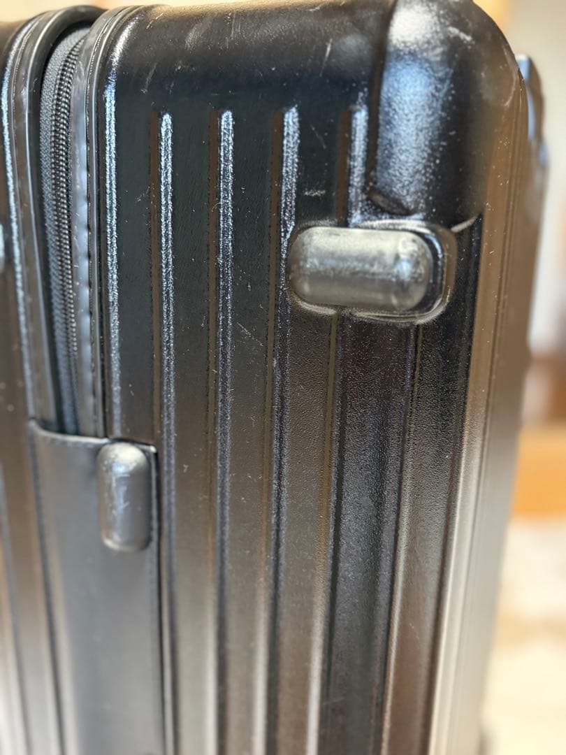 りょうページ　RIMOWA 大型ブラックキャリーケース TSAロック付き