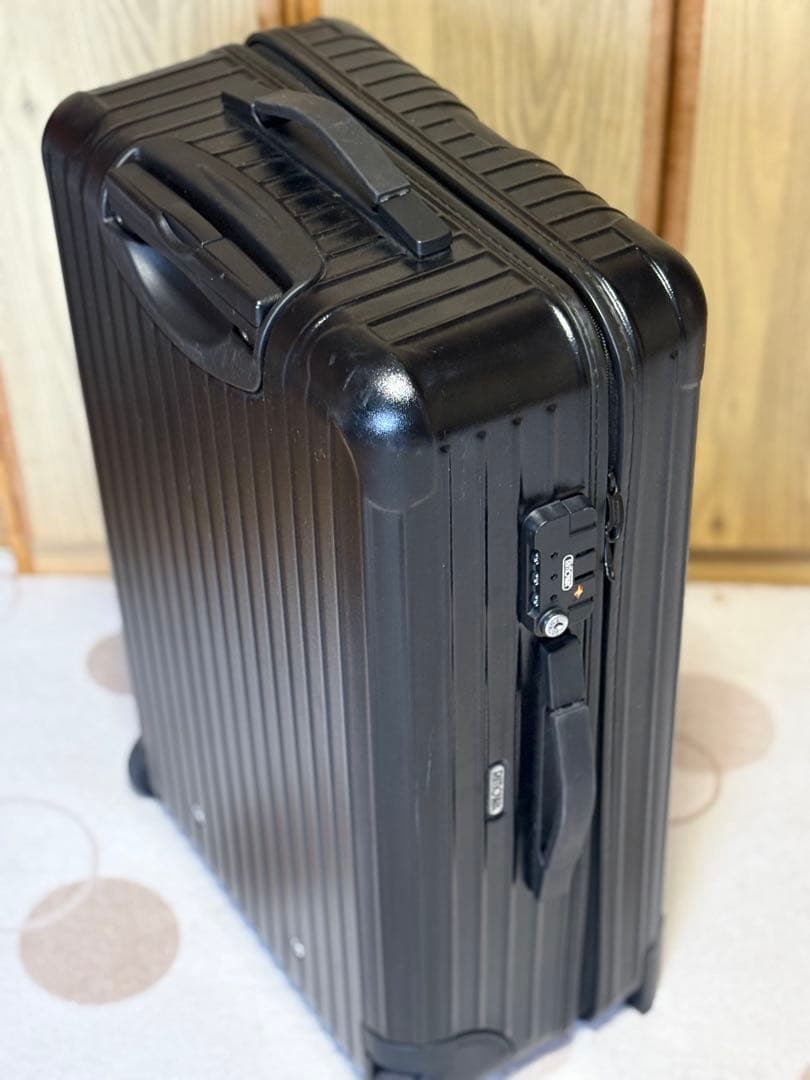 りょうページ　RIMOWA 大型ブラックキャリーケース TSAロック付き