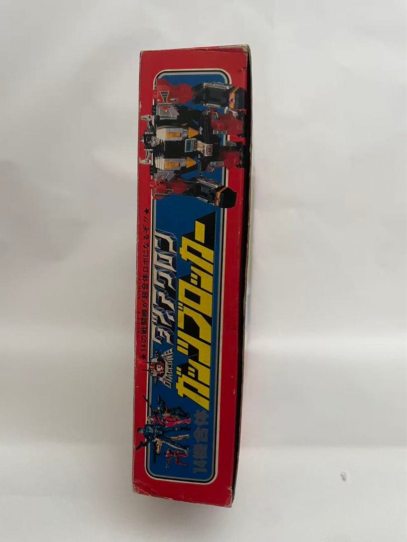 旧タカラ ダイアクロン 14機合体 ガッツブロッカー