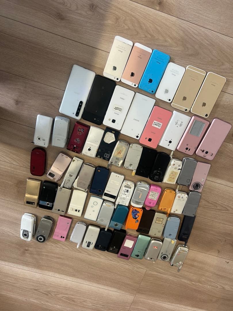 携帯電話本体 48 スマートフォン8 iPhone 6台 すべてジャンク品です。