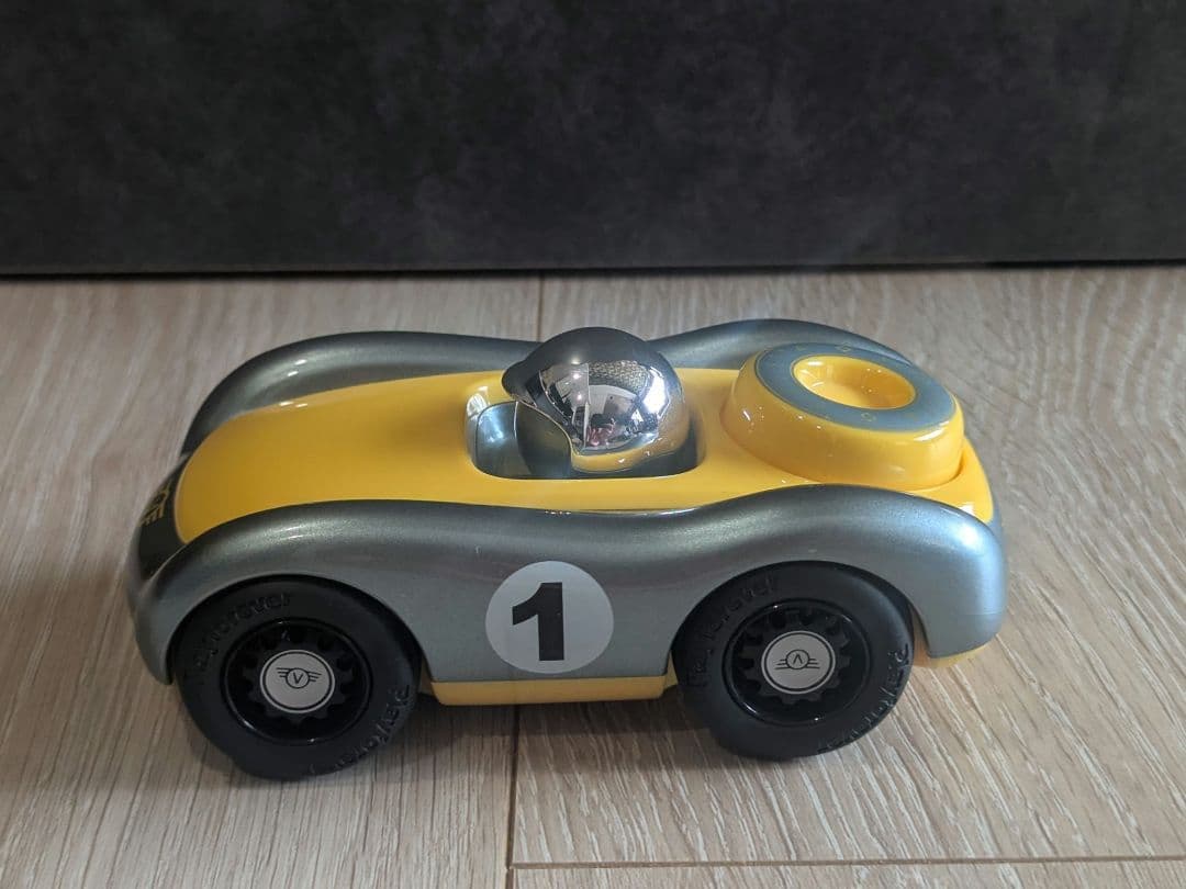 Playforever Vigliettaトイカー PL-VV102、箱なし