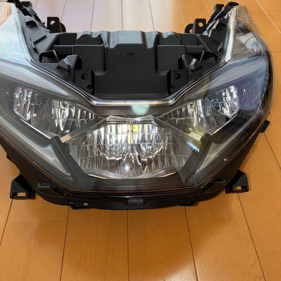 純正ヘッドライト