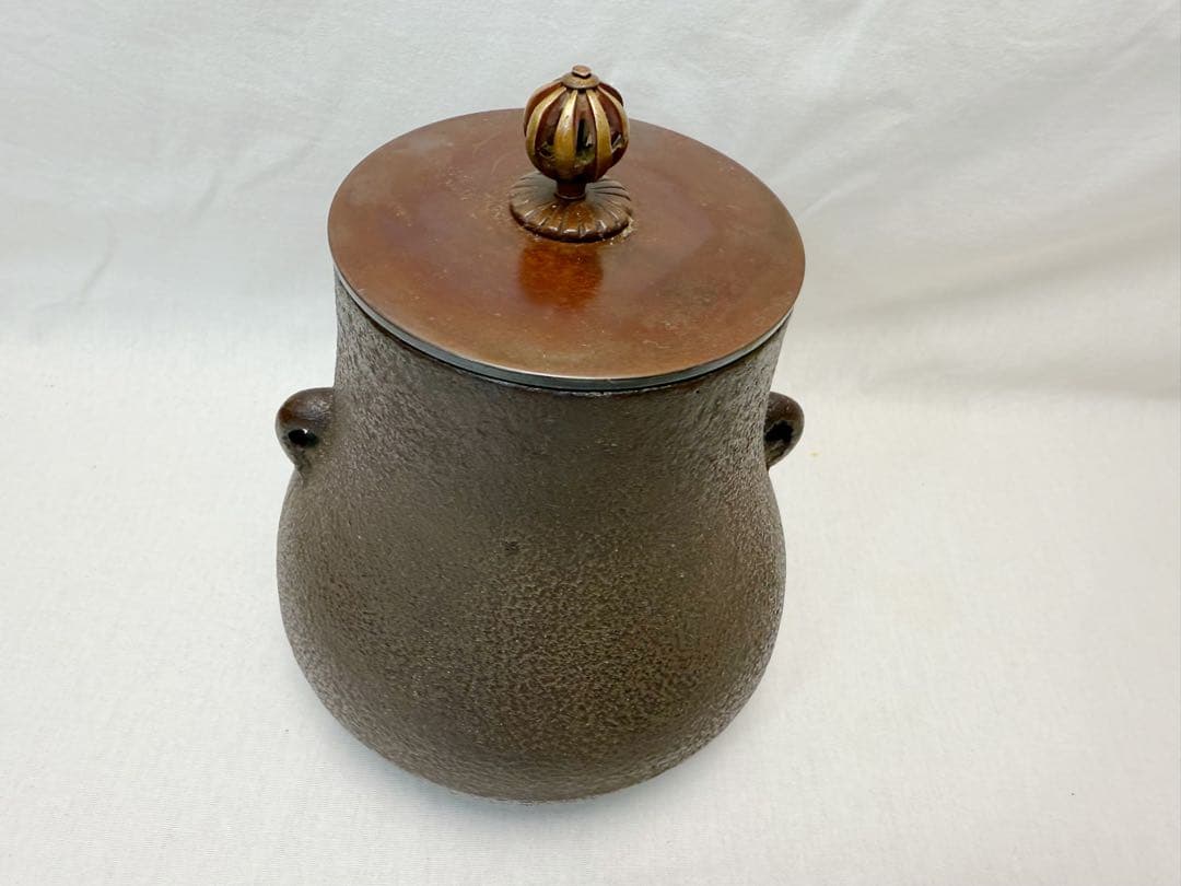 美品 茶道具 風炉型電熱器 さつま枇杷色 野々田式 鶴首釜 2点セット元箱