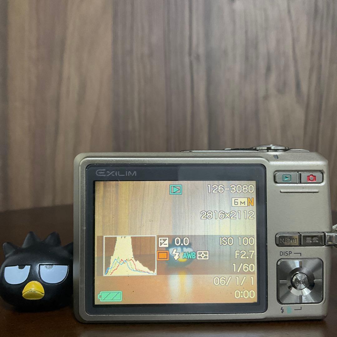 デジタルカメラ Casio EXILIM EX-Z600