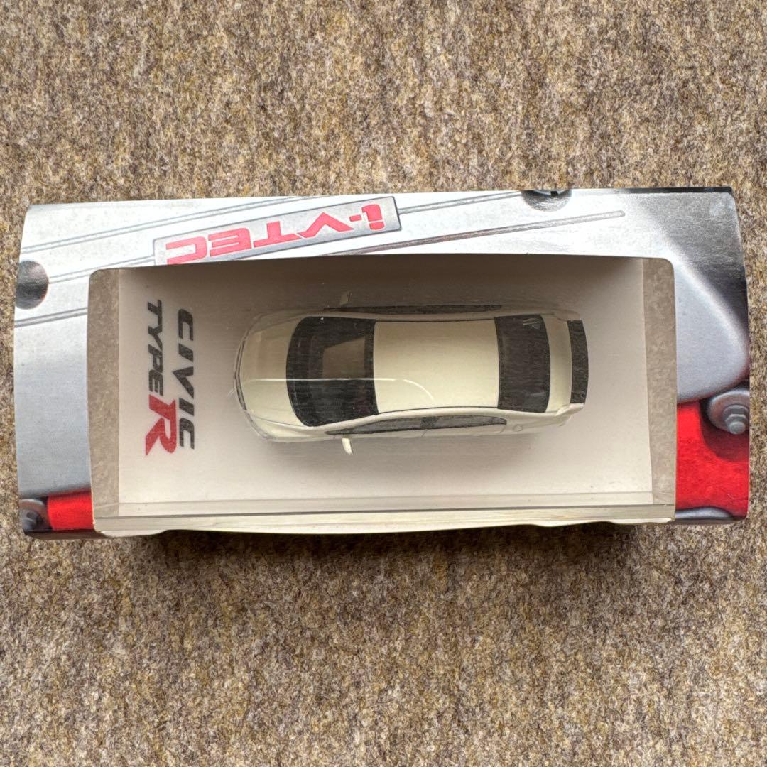 ミニカー HONDA CIVIC TYPE R 1/64