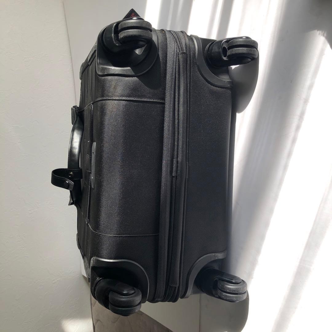 TUMI キャリー　ビジネスバック　4ウィール・ラップトップ　未使用品