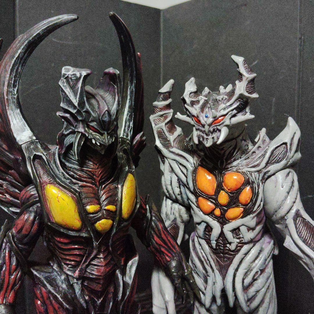 ウルトラ旧型絶版ソフビカオスダークネス.イヴリース（2927th.2963ei）