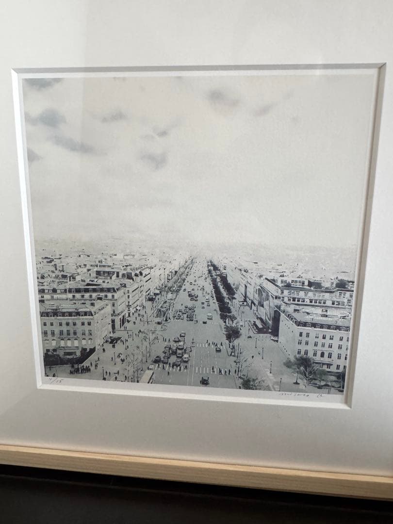 荻原美里さん View from the Ark de Triomphe