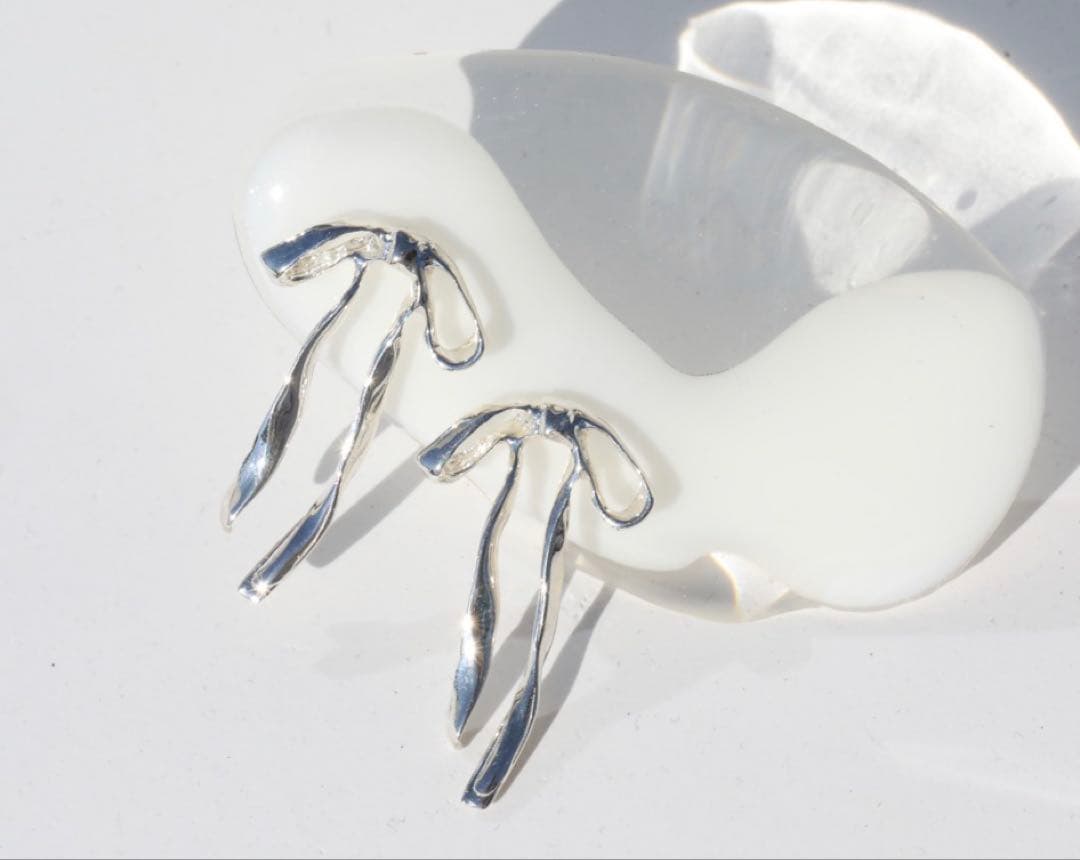 マリポサ ディア ピアス