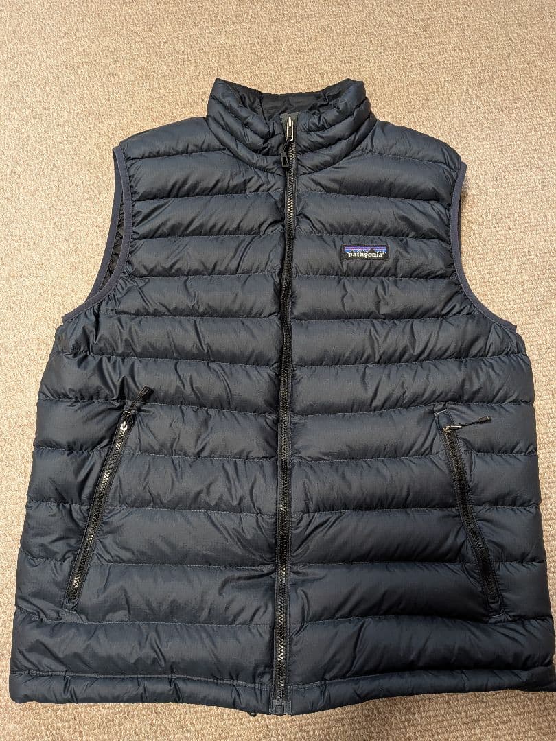 patagonia パタゴニア ダウンベスト ネイビー　M　ダウン　セーター