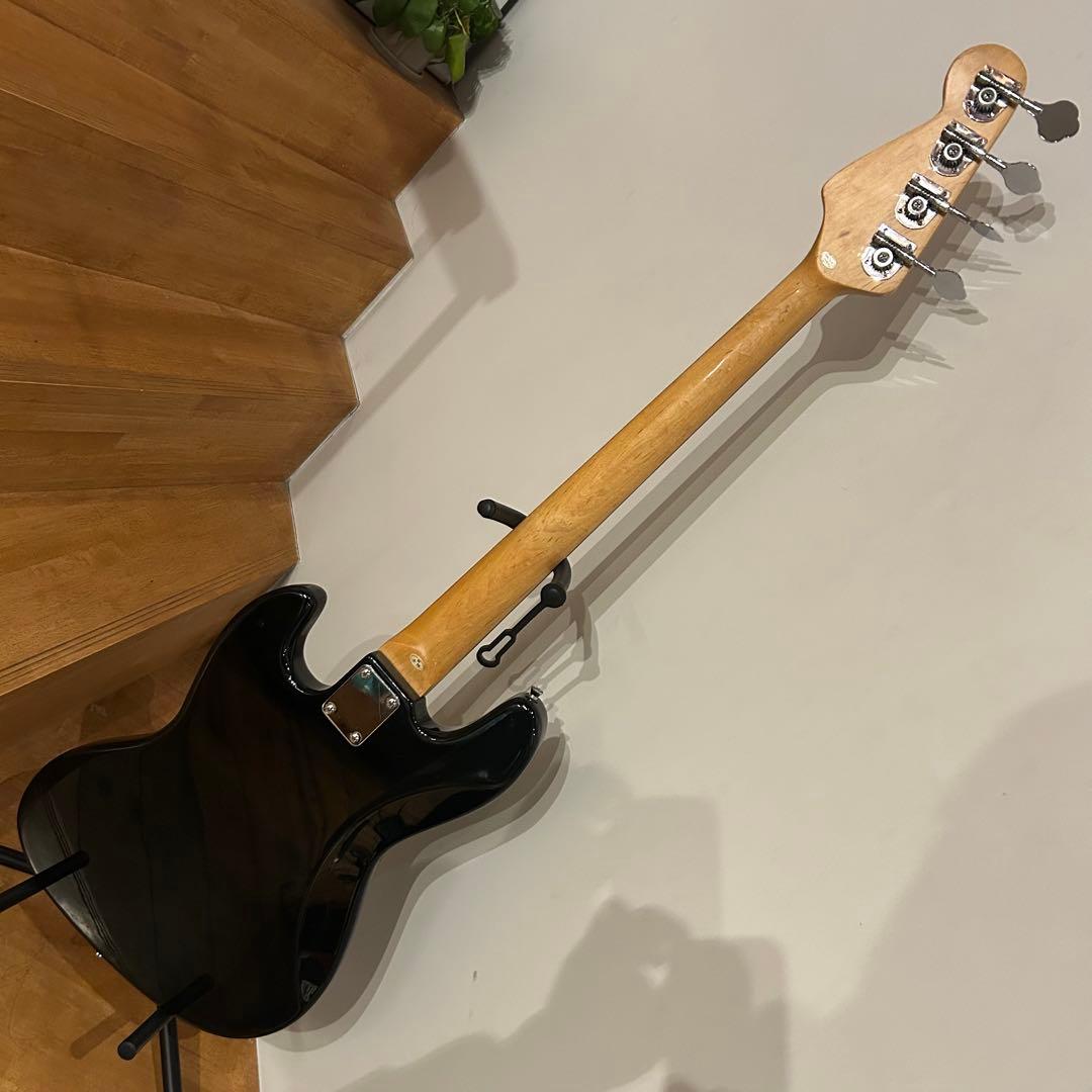 ジャズベースタイプ　オールブラック　リアピックアップハム化‼︎‼︎