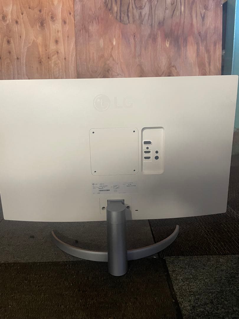 LG UHD Monitor モニター 4K 27UP600
