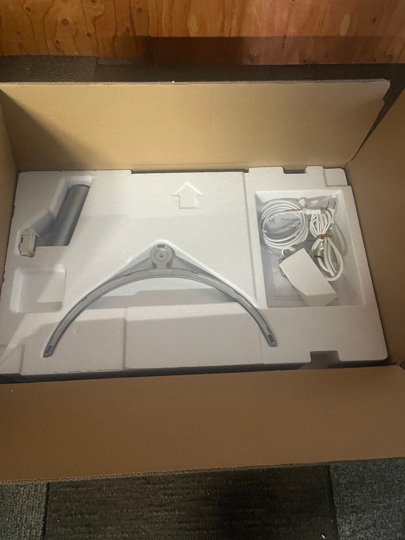 LG UHD Monitor モニター 4K 27UP600