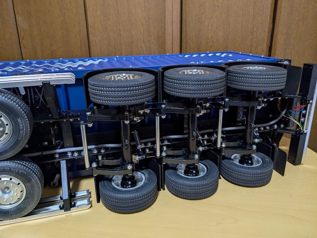 [御月]　タミヤ　1/14 セミトレーラー日本郵船40フィートコンテナ